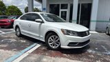 Used 2017 Volkswagen Passat 1.8T S image 2