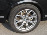 Used 2025 BMW X7 xDrive40i w/ Premium Package image 6