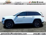 New 2025 Jeep Grand Cherokee Altitude image 2