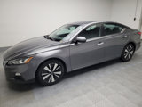 Used 2022 Nissan Altima 2.5 SV image 2