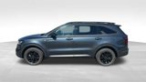 Used 2022 Kia Sorento S image 2