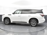 New 2025 INFINITI QX80 Luxe image 3
