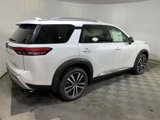 New 2025 Nissan Pathfinder Platinum image 5