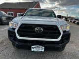 Used 2019 Toyota Tacoma SR image 3