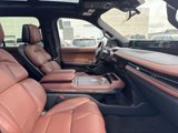 New 2025 Lincoln Navigator Reserve image 4