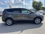 Used 2017 Ford Escape SE image 4