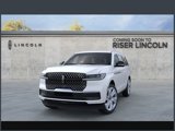 New 2025 Lincoln Navigator Reserve image 2