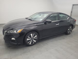 Used 2022 Nissan Altima 2.5 SV image 2