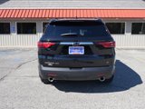 Used 2023 Chevrolet Traverse LT image 6