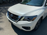 Used 2017 Nissan Pathfinder Platinum w/ Family Entertainment Package image 3