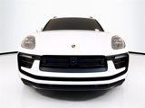 Certified 2024 Porsche Macan image 6