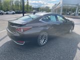 New 2025 Lexus ES 300h w/ Luxury Package image 4