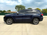 Used 2017 Jeep Grand Cherokee Overland image 2
