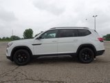 New 2025 Volkswagen Atlas Peak Edition SE image 2