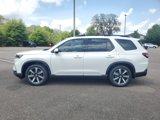 New 2025 Honda Pilot Touring image 2