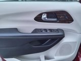 Certified 2023 Chrysler Pacifica Limited image 6