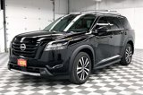 New 2025 Nissan Pathfinder Platinum image 2