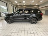 Used 2018 Ford Explorer XLT image 4