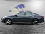 Used 2021 Nissan Altima 2.5 SV image 2