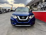 Used 2020 Nissan Rogue SV image 3