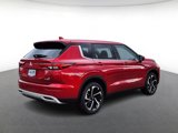New 2025 Mitsubishi Outlander SE image 3