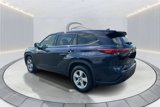 Used 2022 Toyota Highlander LE image 5