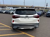 Used 2021 Kia Seltos EX image 4
