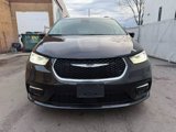 Used 2022 Chrysler Pacifica Touring-L image 2