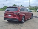 Used 2023 Toyota Sienna XLE image 3