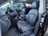 Used 2019 Audi Q8 Prestige w/ Luxury Package image 4