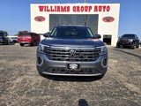 Used 2024 Volkswagen Atlas SE image 2