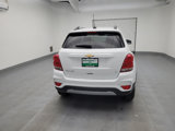 Used 2019 Chevrolet Trax LT w/ LT Convenience Package image 6