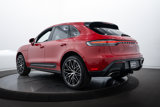 Certified 2025 Porsche Macan image 3