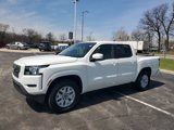 Used 2022 Nissan Frontier SV image 2