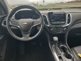 Used 2023 Chevrolet Equinox Premier image 3