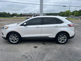 Used 2019 Ford Edge Titanium image 2