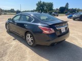 Used 2013 Nissan Altima 3.5 SV w/ Navigation Pkg image 2