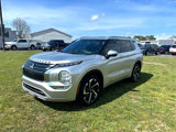 Used 2022 Mitsubishi Outlander SEL image 3