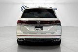 New 2025 Volkswagen Atlas SEL Premium R-Line image 4