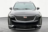 Used 2025 Cadillac XT6 Premium Luxury image 2