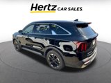 Used 2024 Kia Sorento S image 4