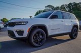 New 2025 Jeep Grand Cherokee Limited image 2