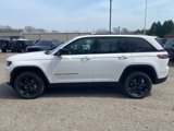 New 2025 Jeep Grand Cherokee Limited image 3