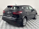 Used 2021 Nissan Rogue Sport S image 5