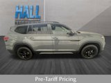 New 2025 Volkswagen Atlas Peak Edition SE image 6
