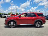 New 2025 Nissan Pathfinder Platinum image 2