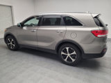 Used 2017 Kia Sorento EX image 3
