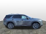 New 2025 Nissan Pathfinder SL w/ SL Premium Package image 2