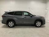 Used 2024 Toyota Highlander LE image 4