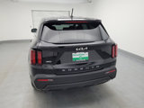 Used 2022 Kia Sorento LX image 6